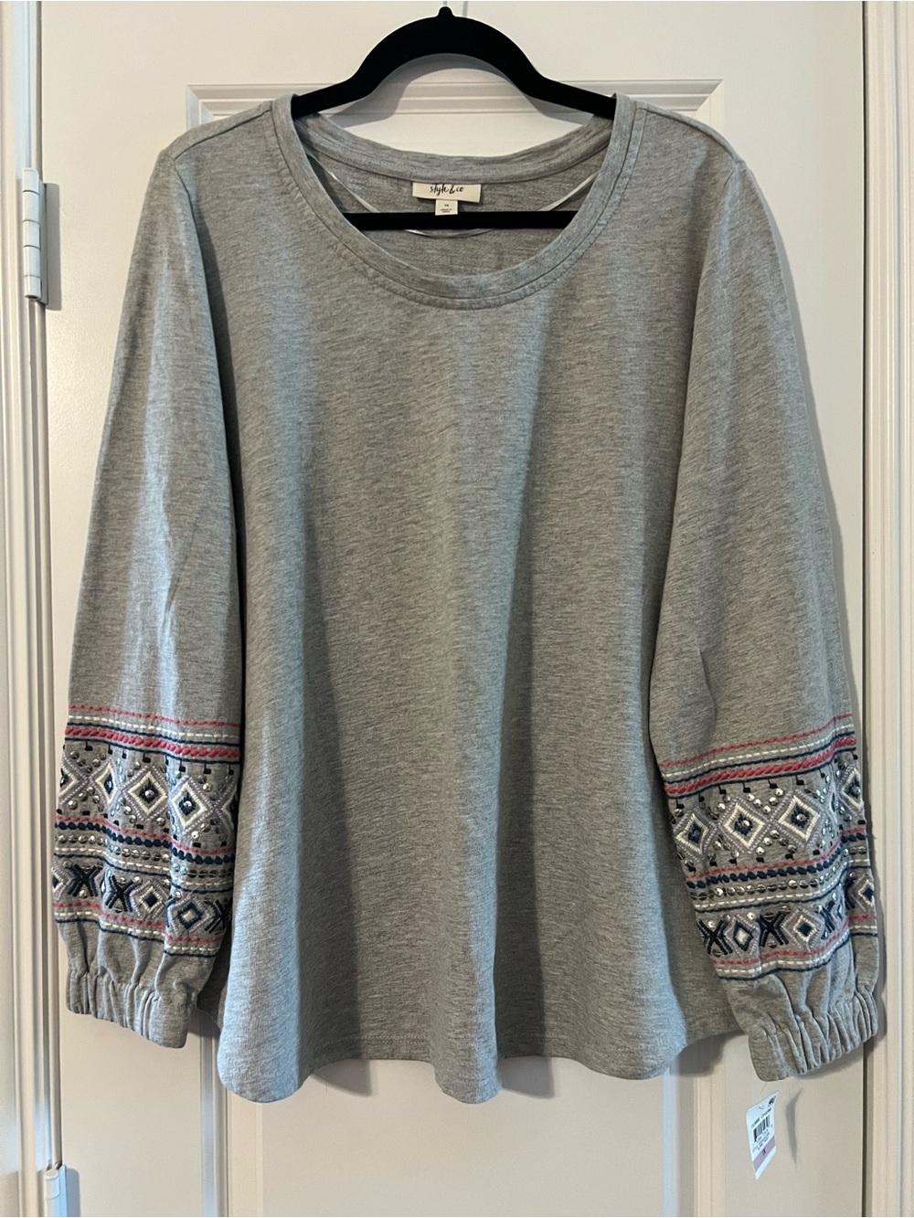 Embroidered Sleeve Crewneck Top - Gray